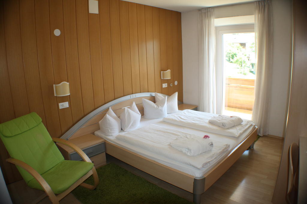 Hotel Etschquelle Resia Habitación foto